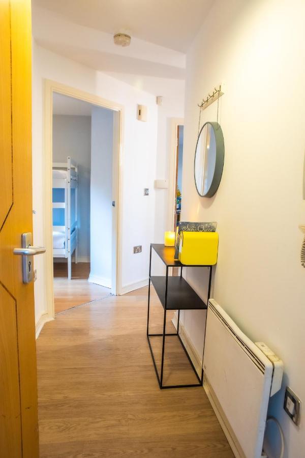 Newly Furnished Appartment Near Train Station Wolverhampton Exteriör bild