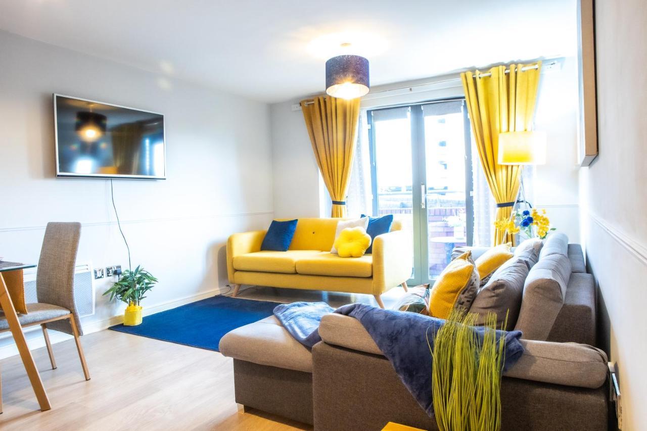 Newly Furnished Appartment Near Train Station Wolverhampton Exteriör bild