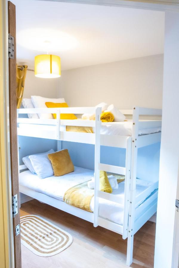 Newly Furnished Appartment Near Train Station Wolverhampton Exteriör bild